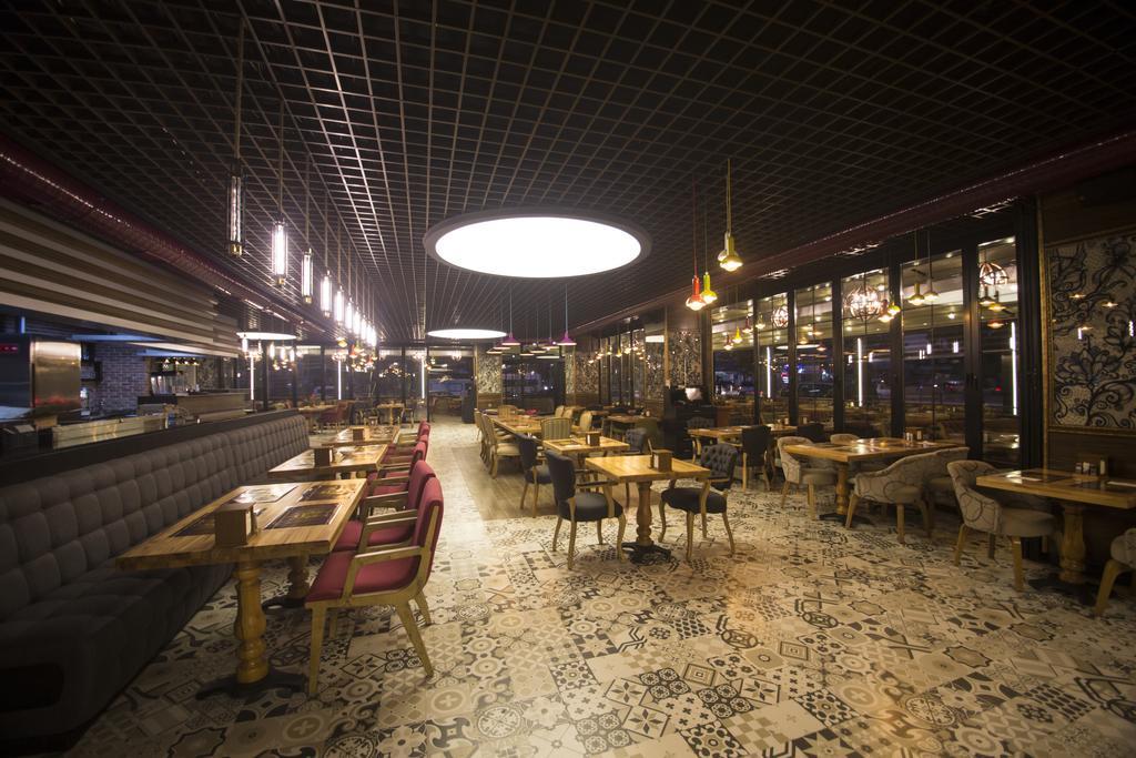 The Corner Hotel سينجان المظهر الخارجي الصورة