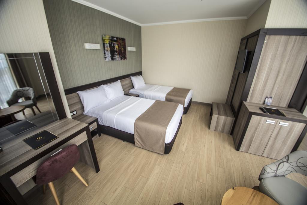 The Corner Hotel سينجان المظهر الخارجي الصورة