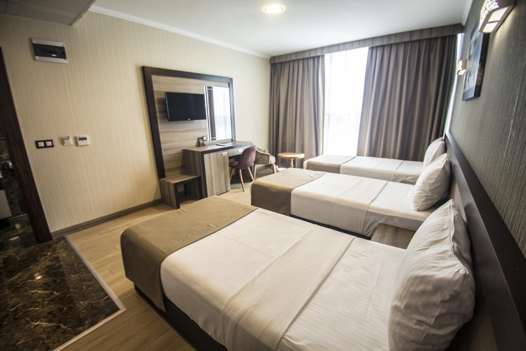 The Corner Hotel سينجان المظهر الخارجي الصورة