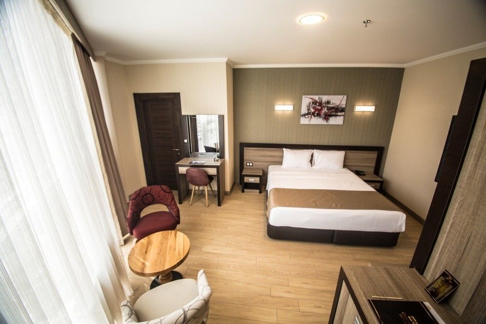 The Corner Hotel سينجان المظهر الخارجي الصورة